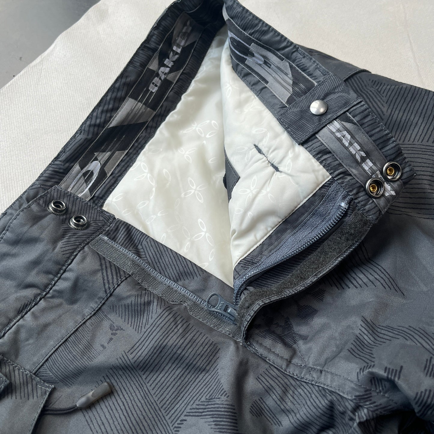 Oakley - 2008 Icon Thinsulate Snow Pants (S)