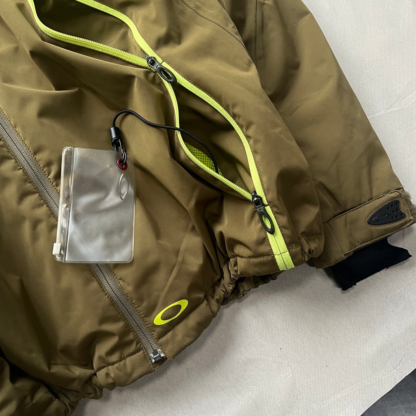 Oakley - 2005 2in1 Nitro Fuel 2 Technical Pocket Ski Jacket (L)