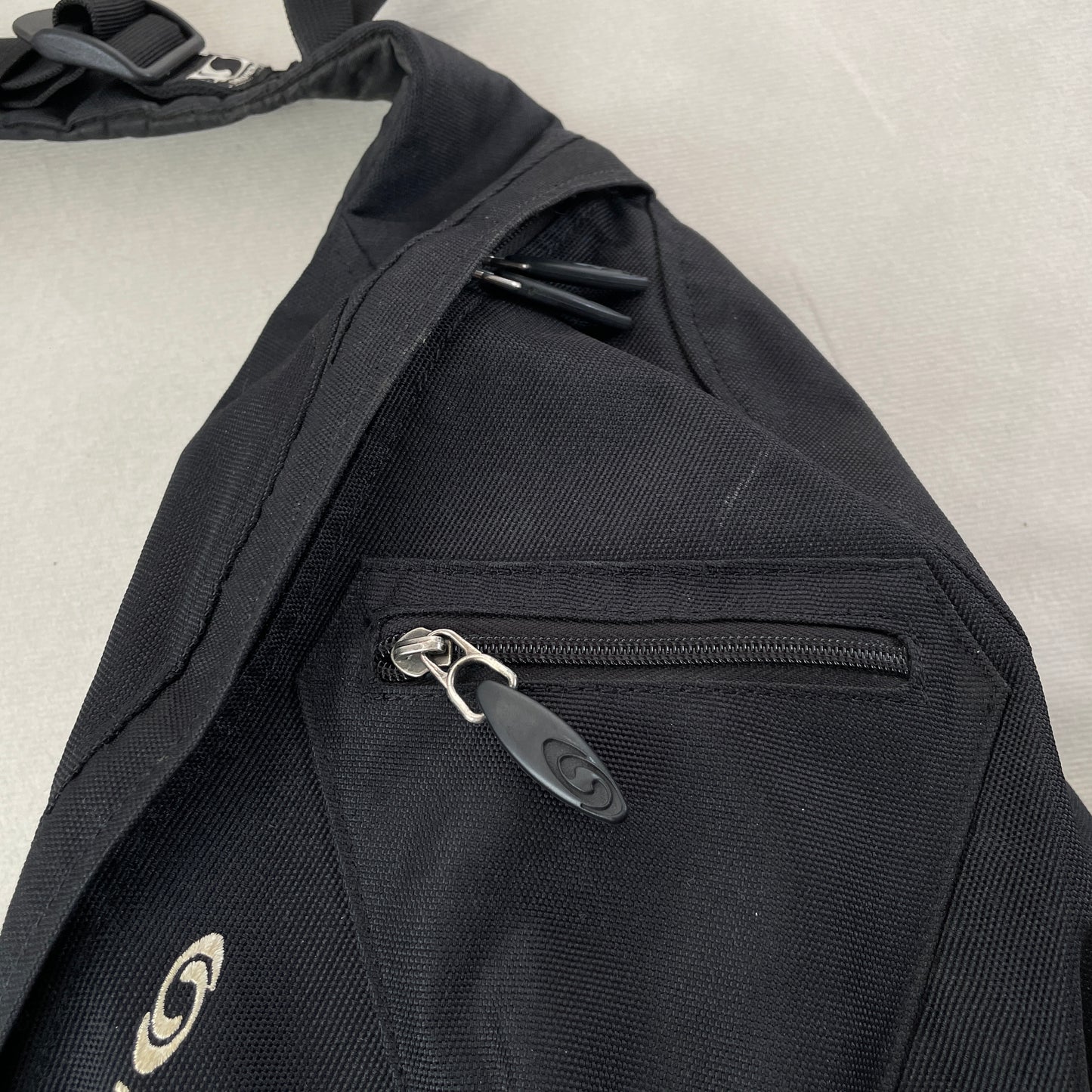 Salomon - 2000 Tri-Harness Sling Bag