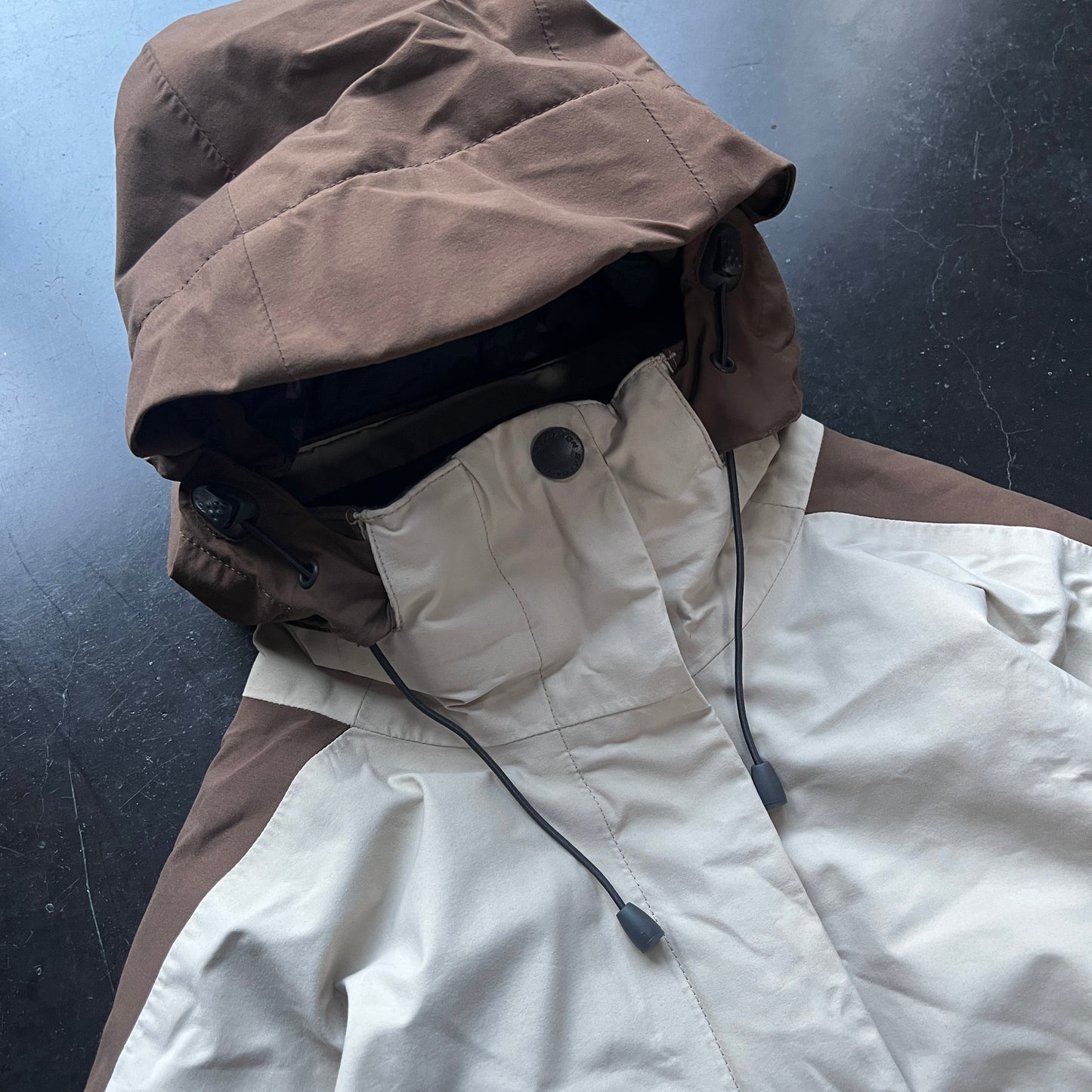 Salomon - 2000s BTM Gore-Tex Insulated Womens Ski Jacket (S-M)