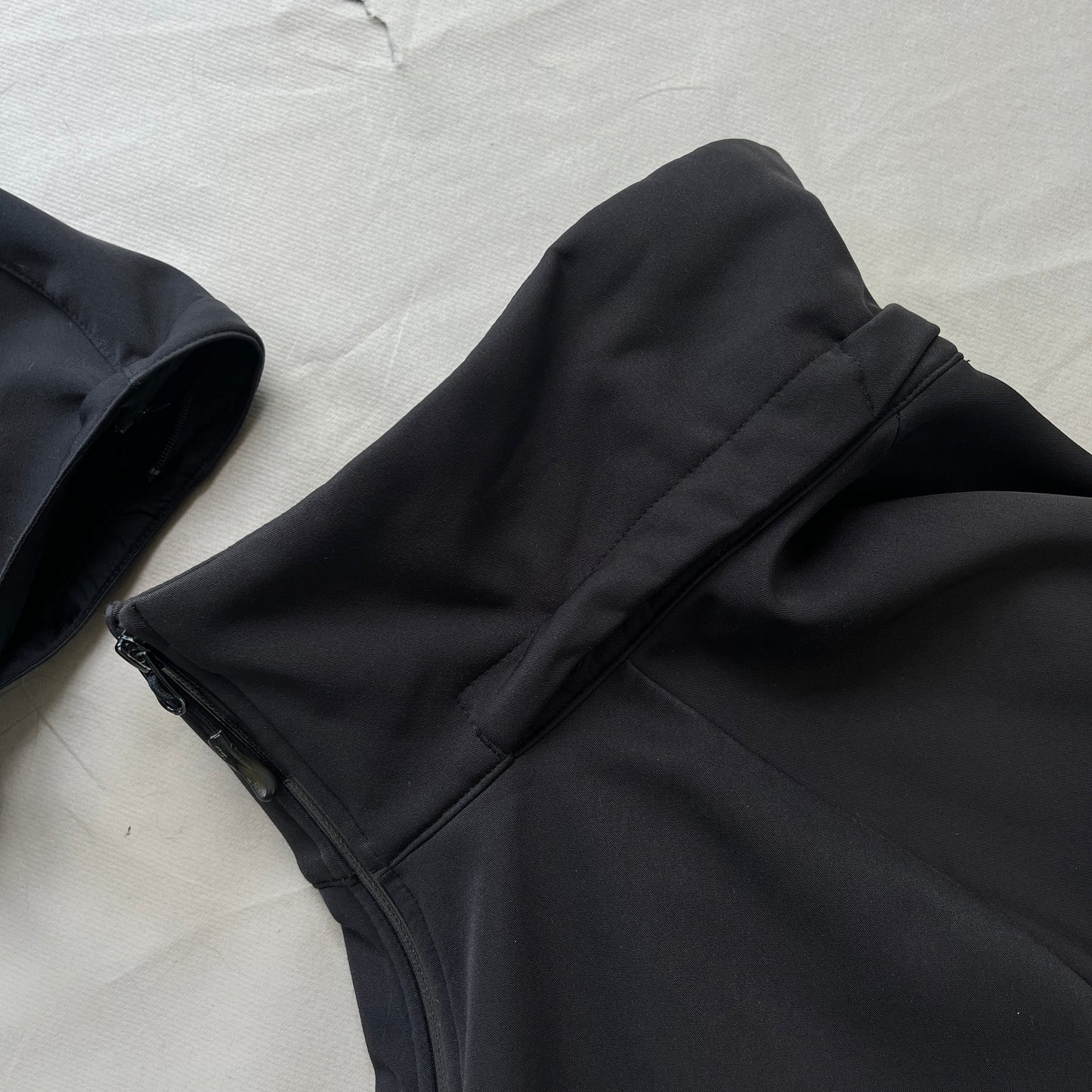 Salomon - 2011 2in1 Softshell Fleece-lined Jacket (XL)