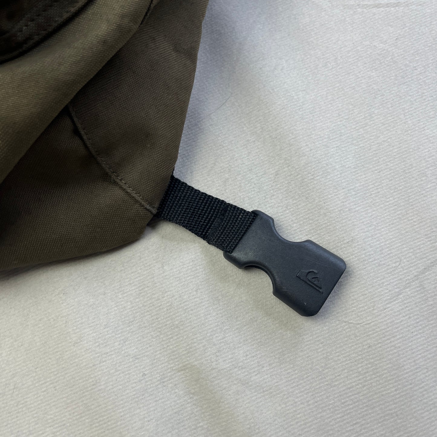 Quiksilver - 2001 Tri-Harness Cyclone Sling Bag