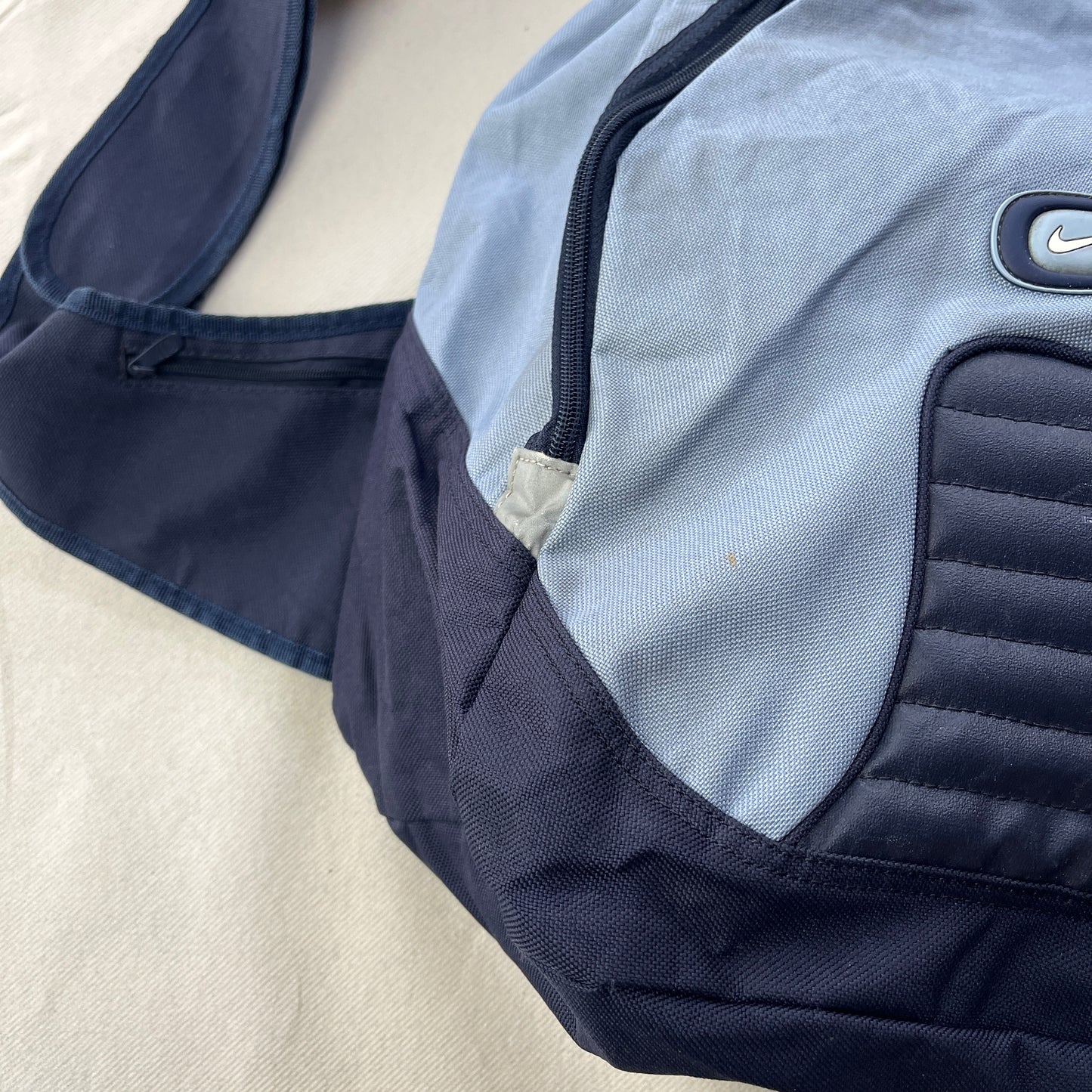 Nike - Vintage Sling Bag