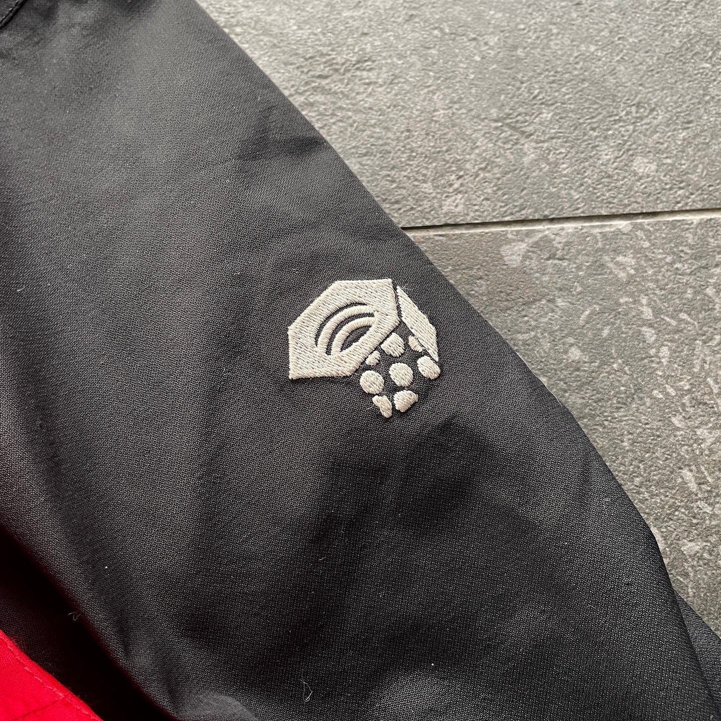 Mountain Hardwear - Dry Q Elite Hardshell Rain Jacket (L)
