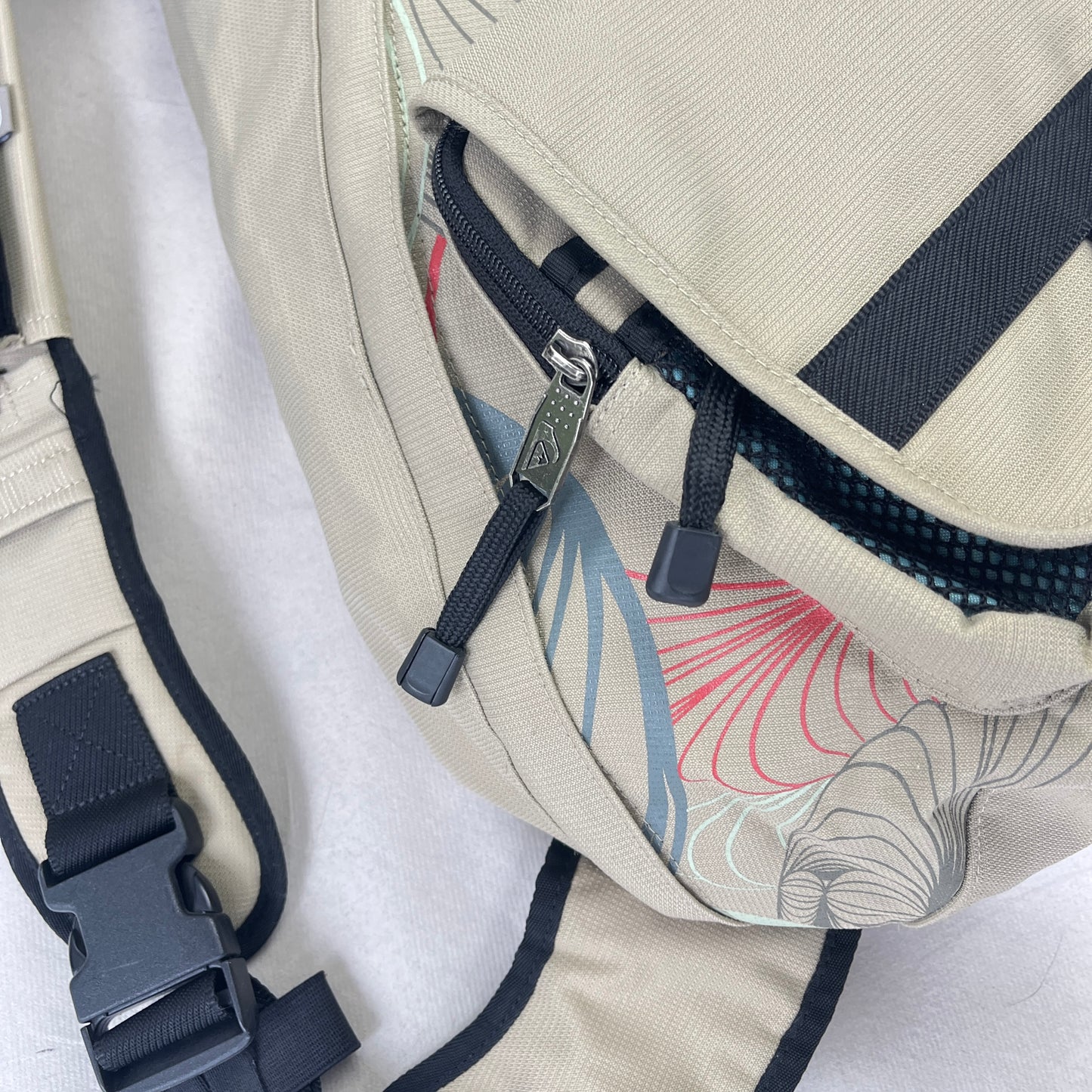 Quiksilver - 2001 Oxalic Sling Bag